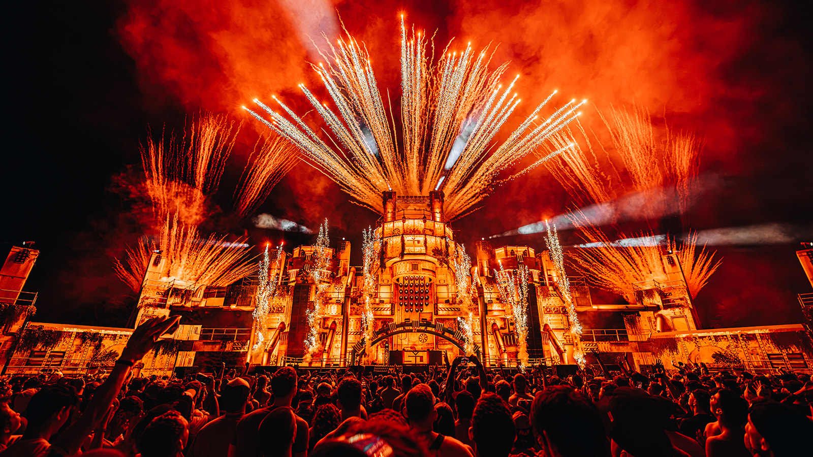 Industrial main stage glowing red at Shutdown Festival, photographed by Paul Rumplmaier